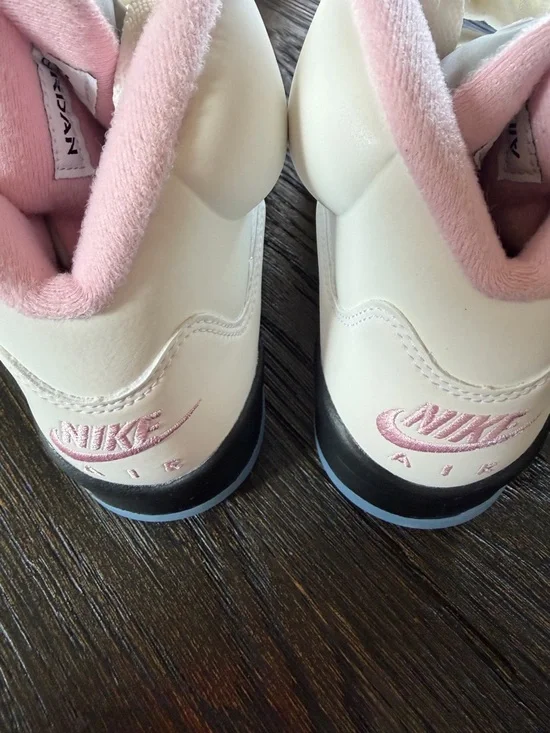 NEW Nike Air Jordan 5 Retro GS Soft Pink Size 6Y / Women Sz 7.5 - Picture 6 of 9